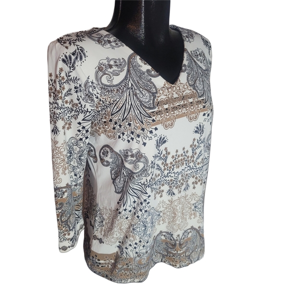 Charter Club Paisley Print Women's Top PM - Picture 2 of 6